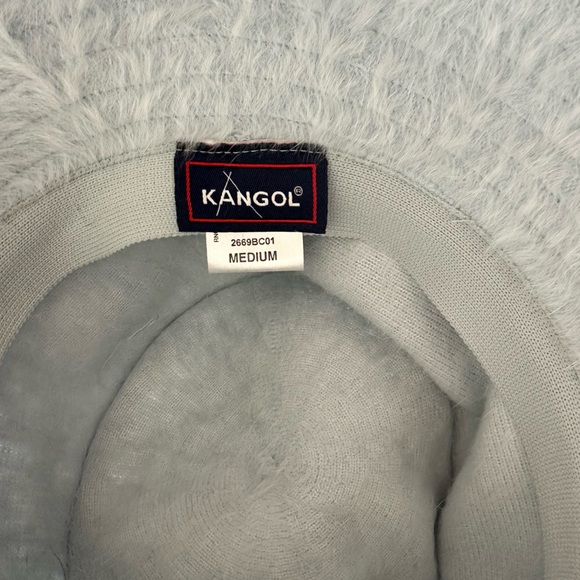 New size medium Kangol angora bucket hat in icy blue - Picture 5 of 7